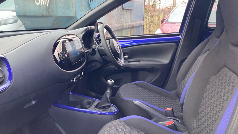 Toyota Aygo X 1.0 VVT-i Edge 5dr Petrol Hatchback